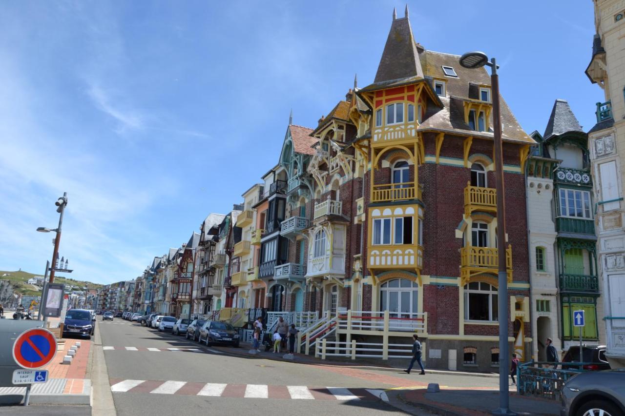 B&B Hotel Le Treport Friville Exterior foto